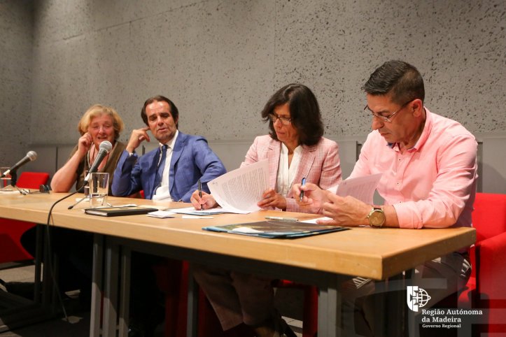 36695442_1752867904794524_1225119625679732736_o